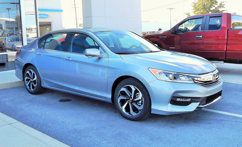The current Accord EX’s wheels - they don’t look like much at a standstill, but they look alright in motion IMO.